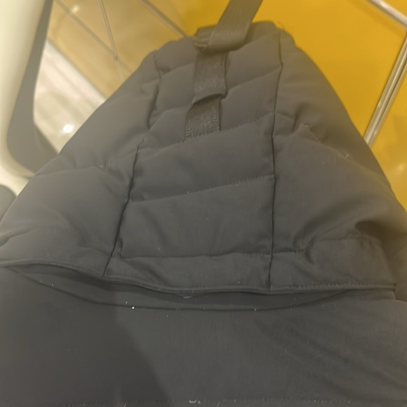 Women Moose Knuckles parka - Picture 9 of 10